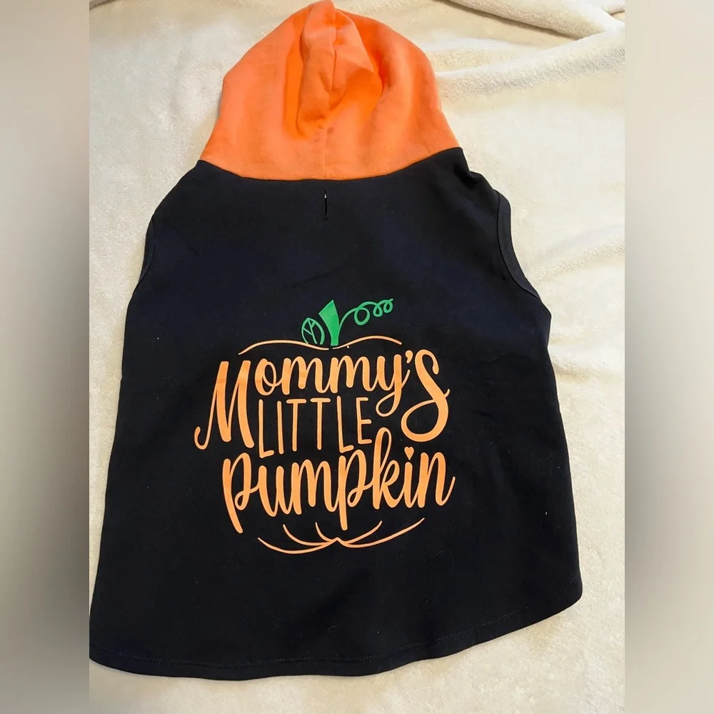 🎃 Vibrant Life “Mommy’s Little Pumpkin” Dog Hoodie sweatshirt – Size L 🐾🧡 - Picture 2 of 3